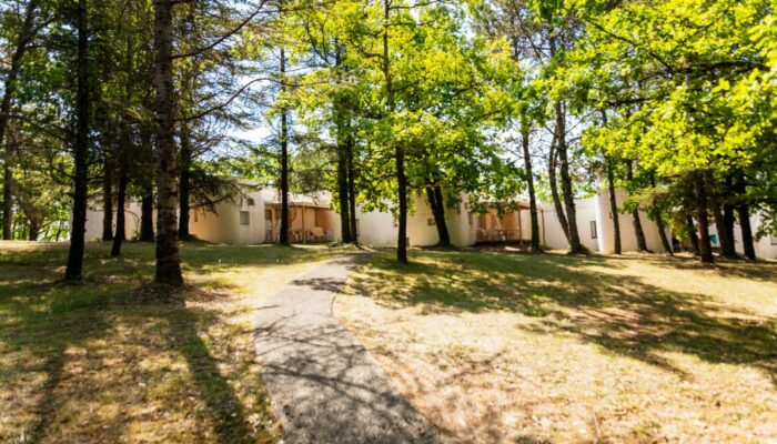 CRTLOccitanie_0030195_MD Villages vacances - LES BOIS DE PRAYSSAC - PRAYSSAC - Photo Herve Leclair aspheries
